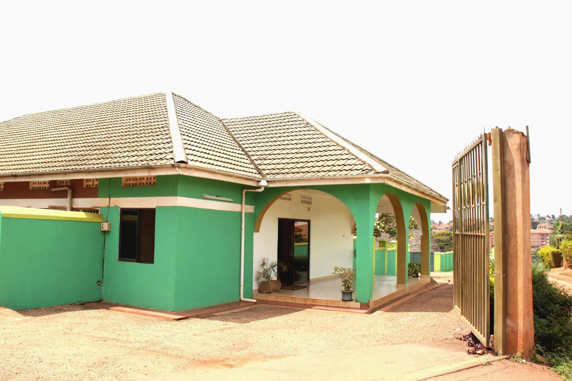 Kiwatule Cottages Kampala Ngoại thất bức ảnh